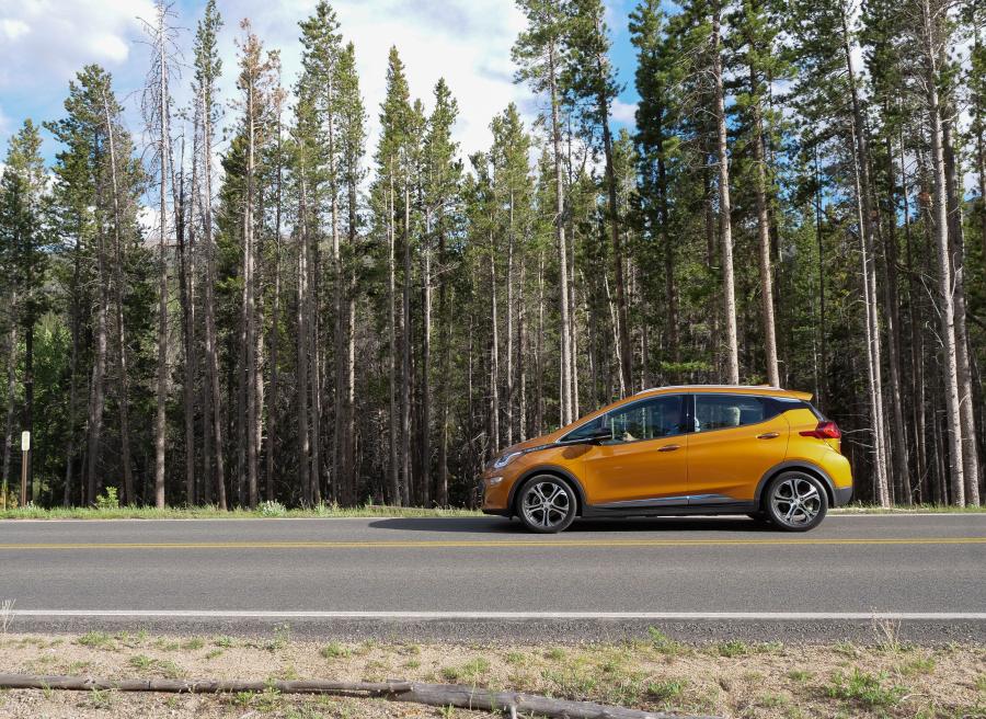  Chevrolet Bolt EV 2016 года  (фото 37 из 42)
